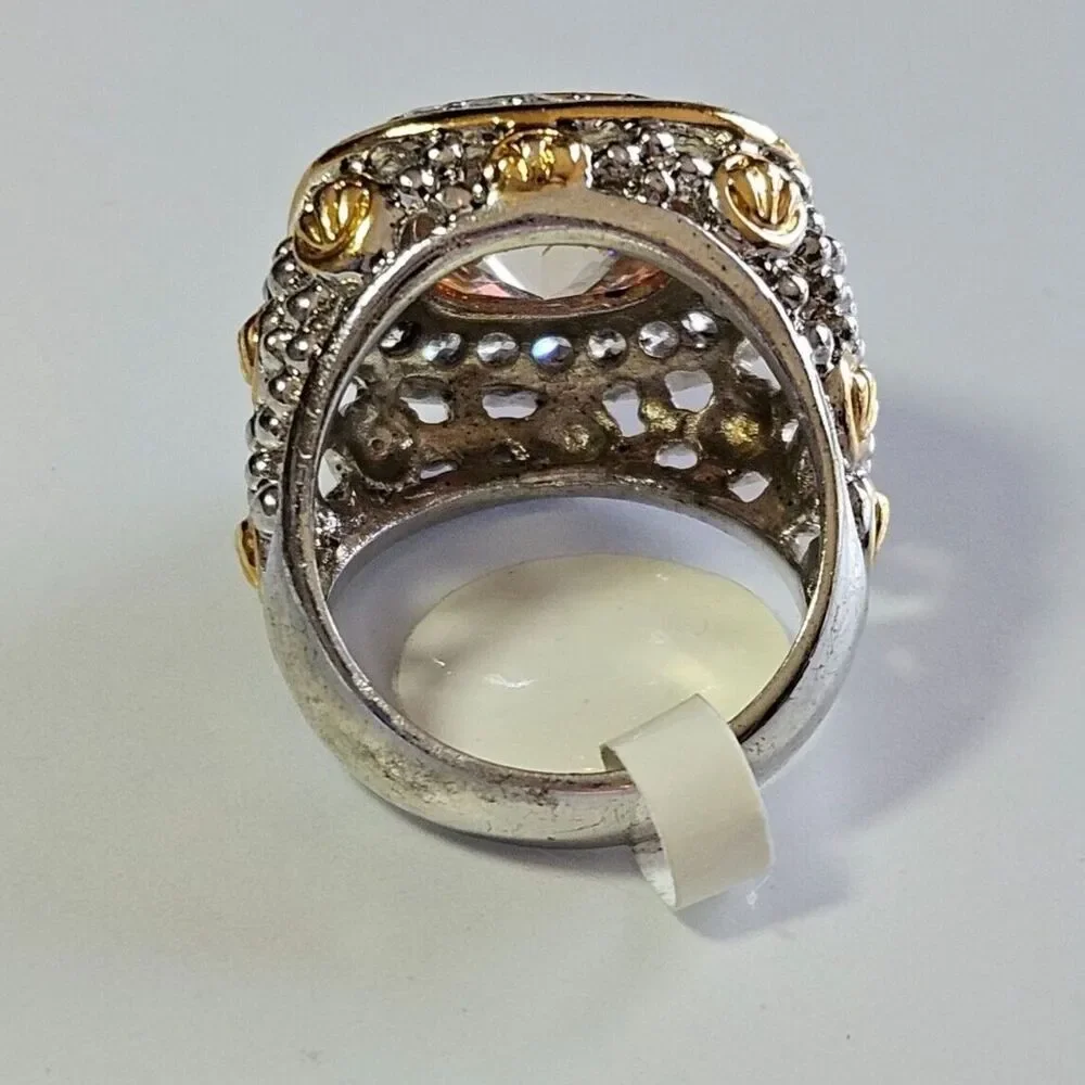 Gold & silver tone champagne colored rhinestone ring Size 9